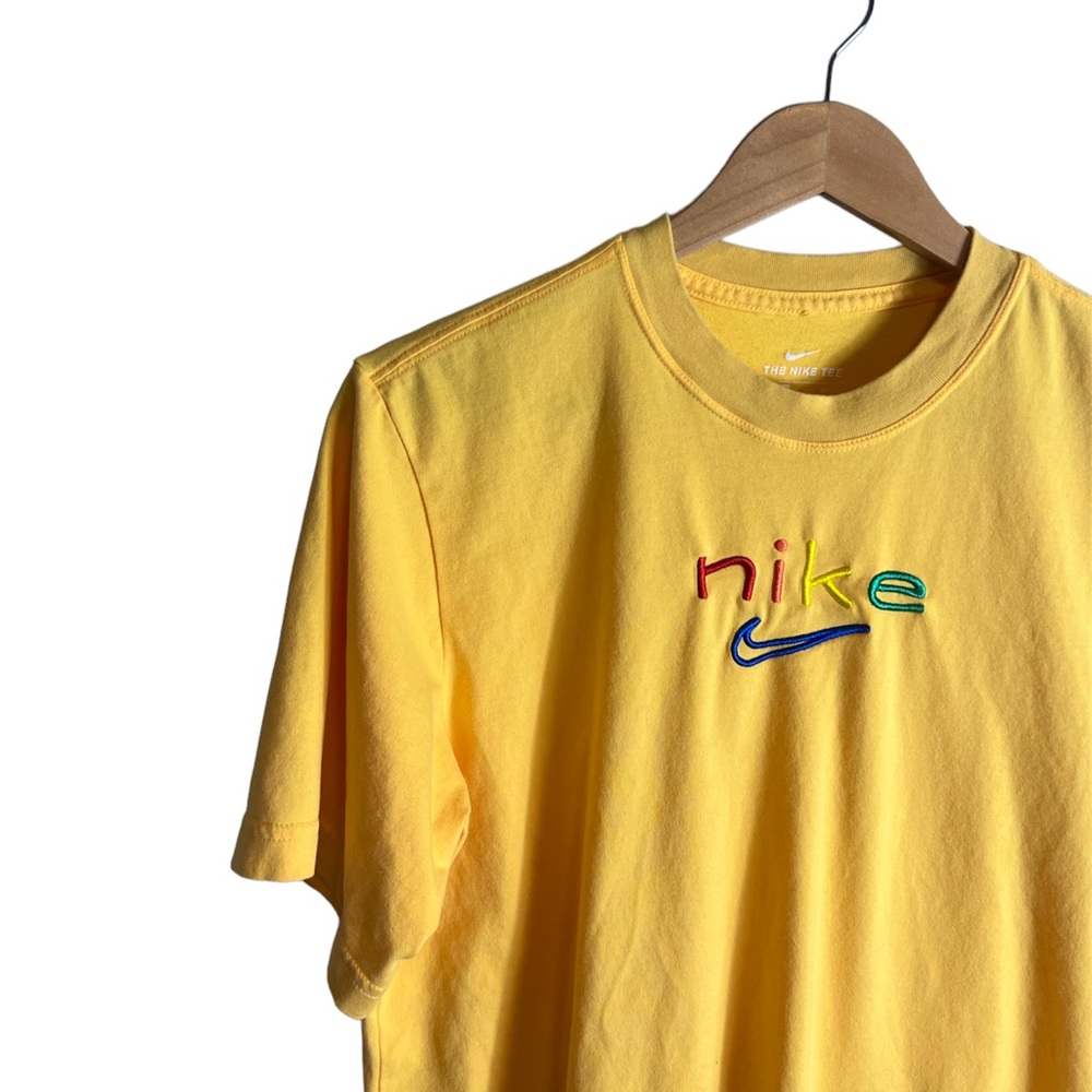 Nike Embroidered Graphic Spell Out Tee Yellow Rainbow Size XS Oversize Fit